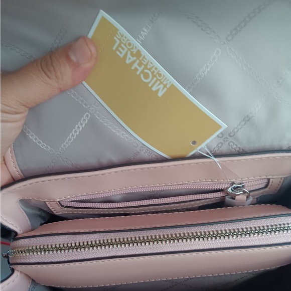 Michael kors Harrison medium back pack nwt - Picture 7 of 7